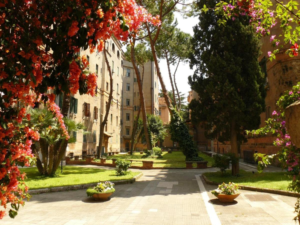 Dimora Del Papa Apartments Roma Eksteriør bilde